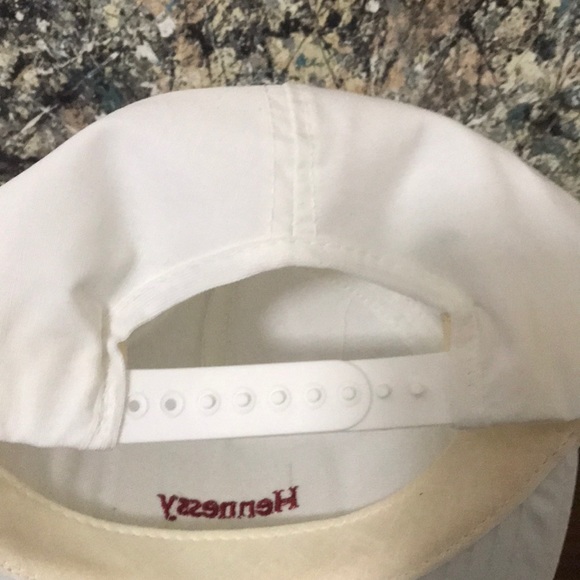 Vintage 80’s Hennessy Embroidered snap-back hat - Picture 3 of 3